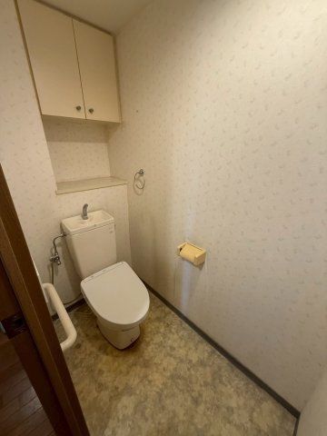 トイレ　コンパクトで使いやすいトイレです