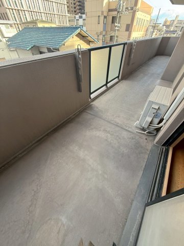 バルコニー　広々としたバルコニーです