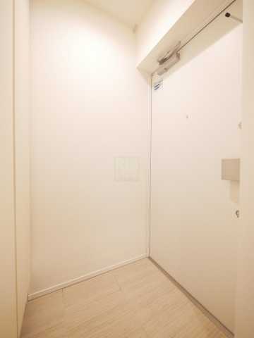 玄関　コンフォリア滝野川