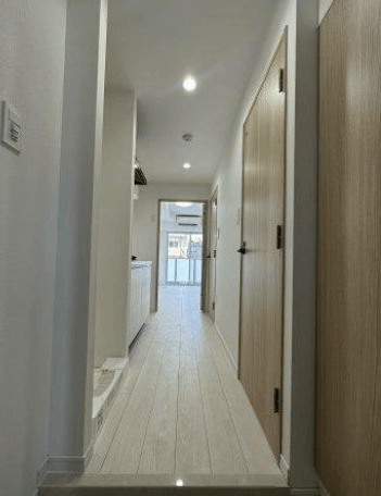 玄関　※別間取り参考写真