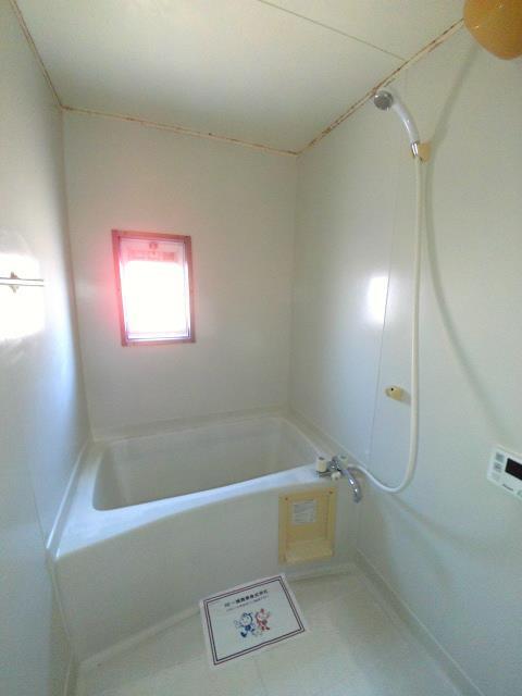 バス・シャワールーム　都市ガスなので、経済的です♪