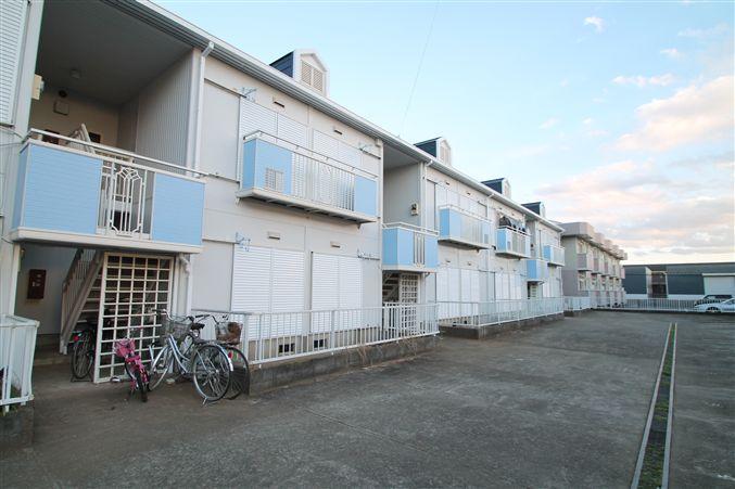 建物外観　平成２７年末に塗装工事完了♪