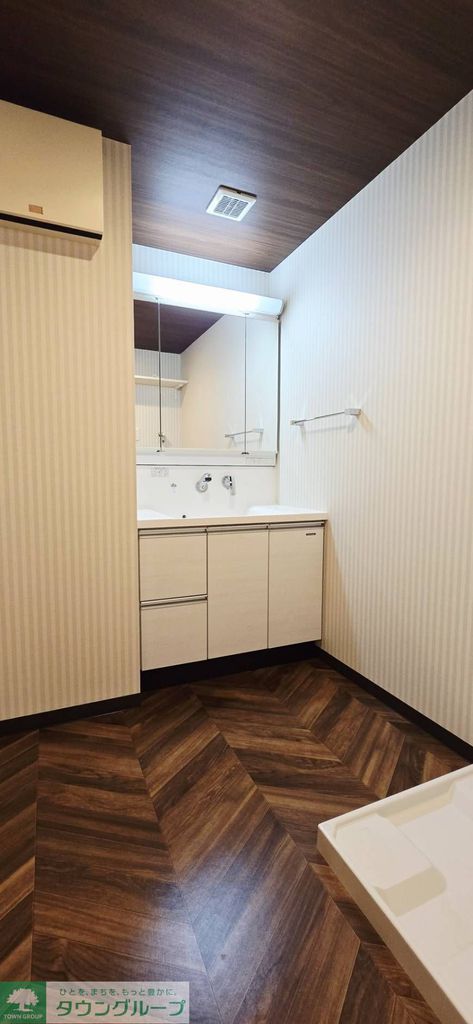 洗面設備　収納