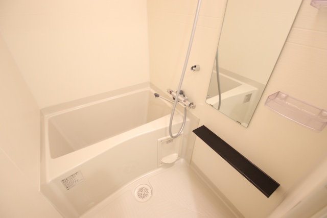 バス・シャワールーム　※別室の参考写真の為、現況優先です。