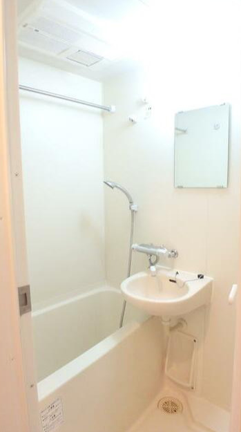 バス・シャワールーム　※別室参考写真