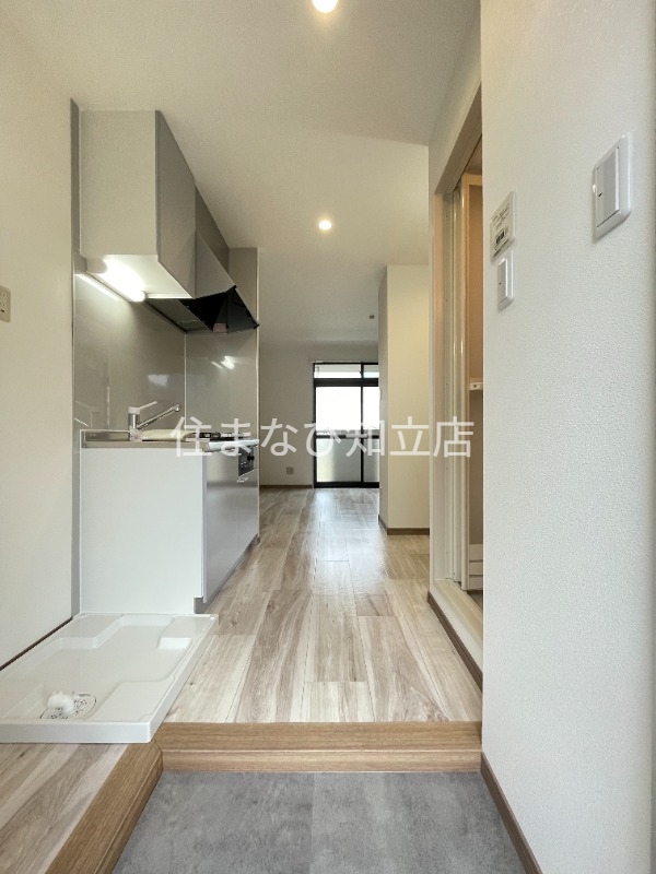 玄関　別部屋写真