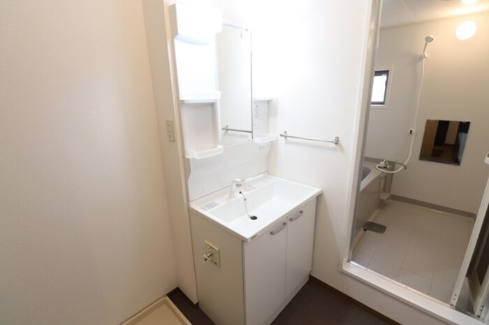 洗面設備　洗髪洗面化粧台