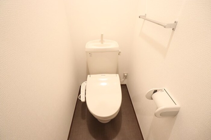 トイレ　温水洗浄暖房便座