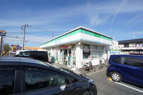 コンビニ　ファミリーマートおゆみ野中央７丁目店（コンビニ）まで121m