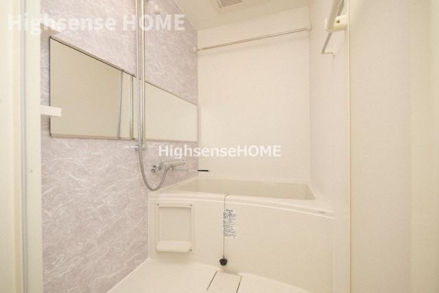 バス・シャワールーム　ゆったり過ごせるお風呂です