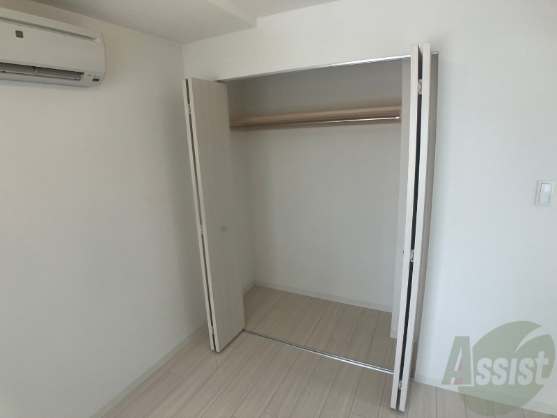 収納　クローゼットは奥行きもあり、荷物が多い方でも安心です。