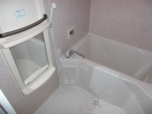 バス・シャワールーム　追い焚き可能です