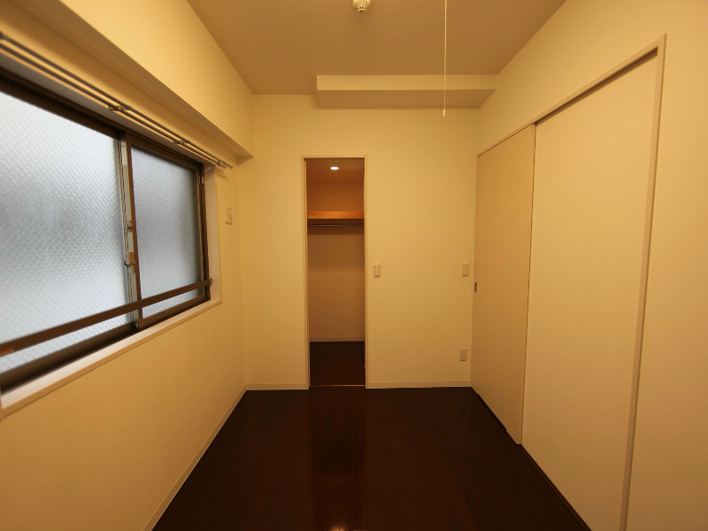 収納　洋室5.5帖　ウォークインクローゼット（収納充実してます）