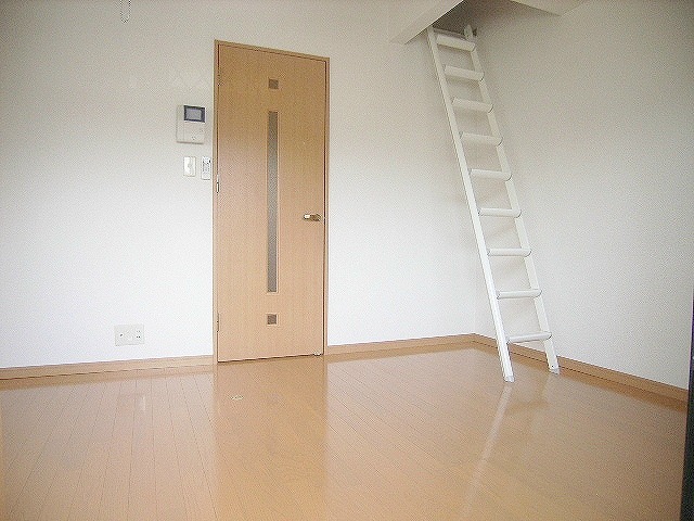 居室・リビング　別号室