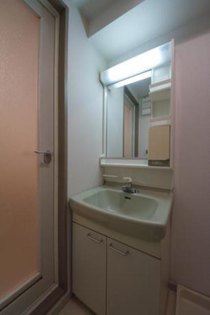 洗面設備　※写真は同タイプ住戸です。