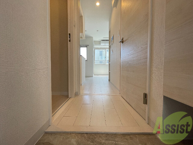 玄関　玄関でございます。毎日の出入りはこちらから。