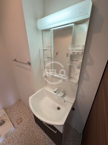 洗面設備　ウインズコート今福西　洗面所