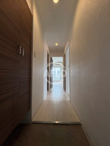 玄関　ウインズコート今福西　玄関