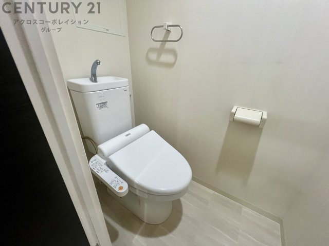 トイレ　ウォシュレット付きのトイレです♪