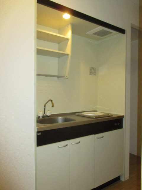 キッチン　棚付キッチンです