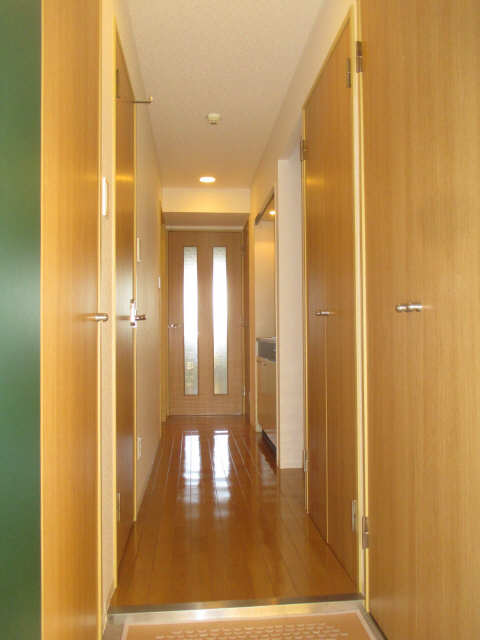 玄関　フローリングの玄関