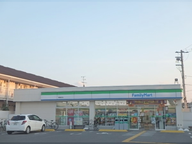 コンビニ　ファミリーマート城陽樋尻店（コンビニ）まで650m