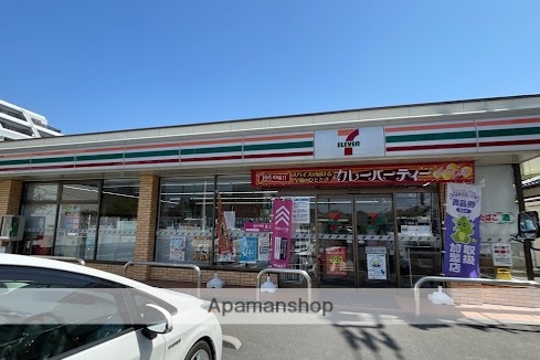 コンビニ　セブン－イレブン大宮桜木４丁目店（コンビニ）まで671m