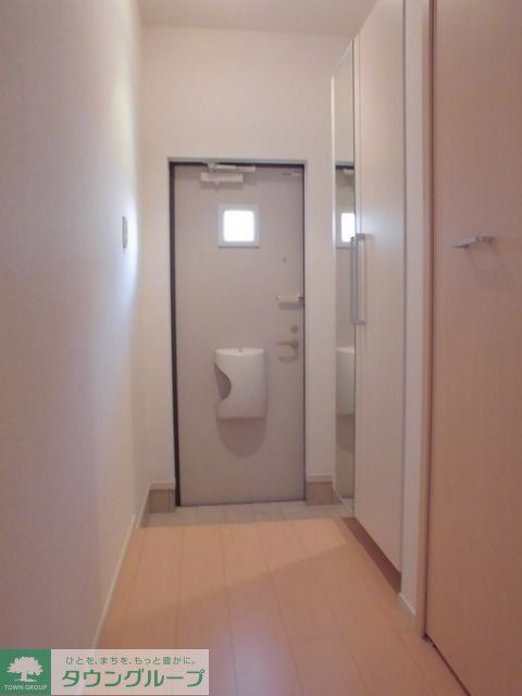 玄関　お問合せはタウンハウジングまで！※現地待合わせ相談可能