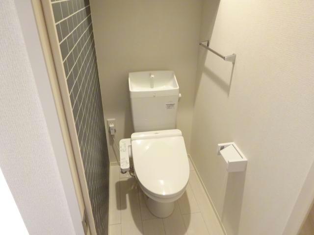 トイレ　別部屋参考写真