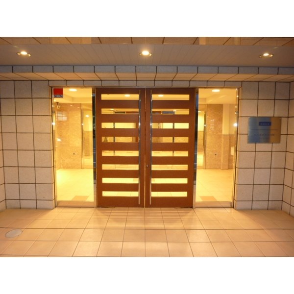 玄関　※参考写真