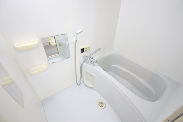 バス・シャワールーム　※別部屋の参考写真のため、原状優先です。