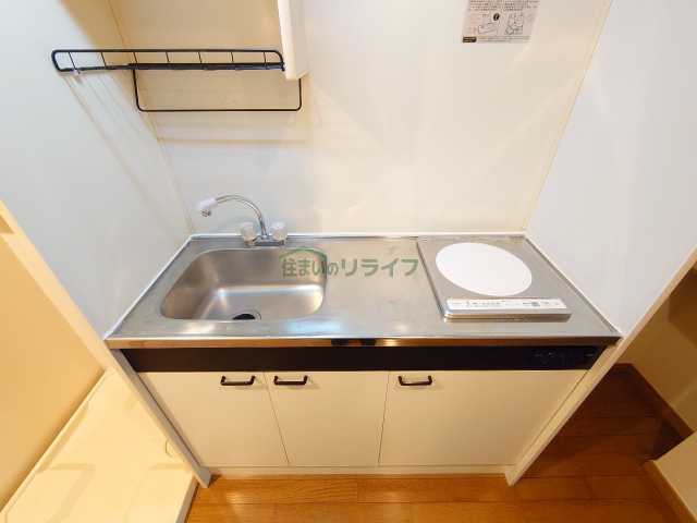 キッチン　反転タイプ(404号室)の画像