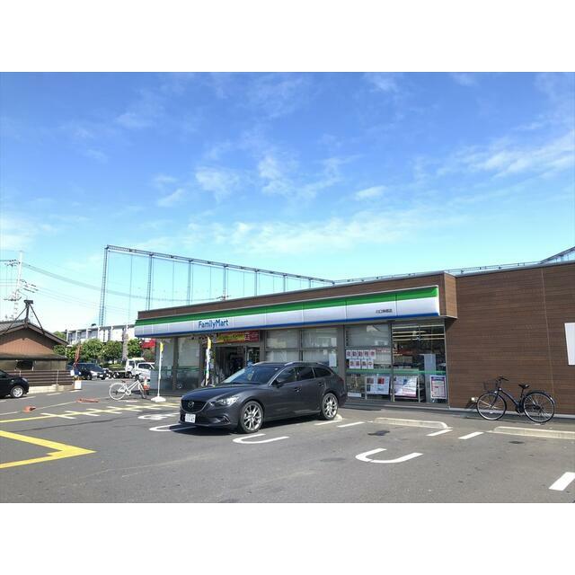 コンビニ　ファミリーマート川口神根店（コンビニ）まで300m