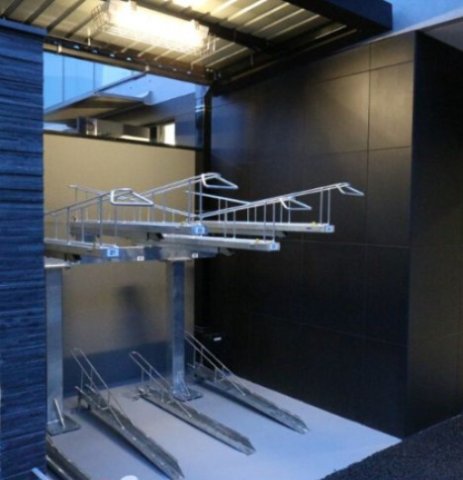 駐車場　駐輪場