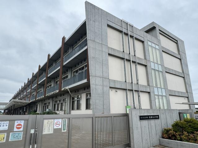 小学校　さいたま市立美園北小学校（小学校）まで657m