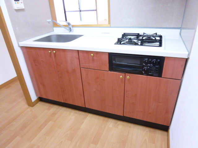 キッチン　※同物件・同タイプの写真です。