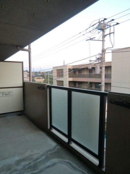 バルコニー　※同物件・同タイプの写真です。