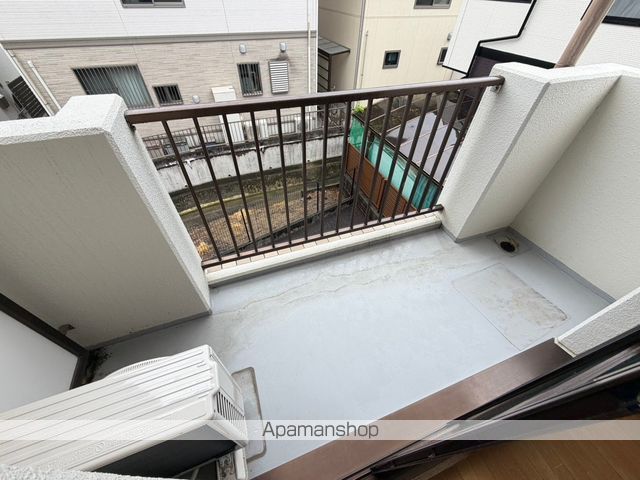 ＪＲ東海道本線 浜松駅 バス乗車時間：15分 最寄りバス停で下車 徒歩4分 3階建 築25年の内装写真