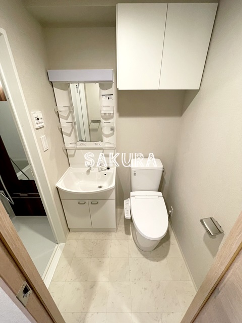 洗面設備　身支度に欠かせない独立洗面台♪