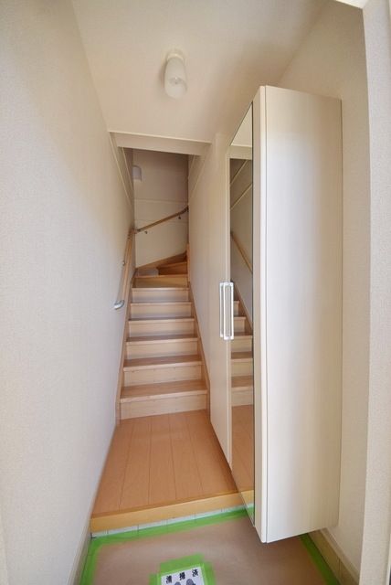 玄関　★お問い合わせはタウンハウジングまで★