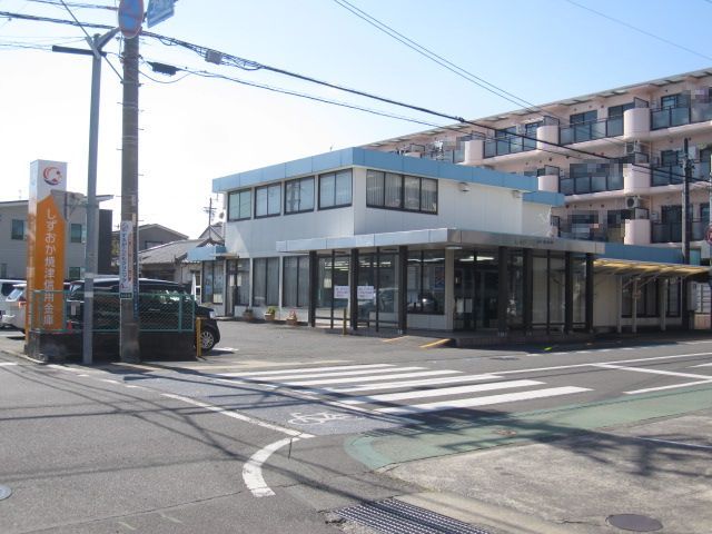 銀行　しずおか焼津信用金庫新川出張所（銀行）まで34m