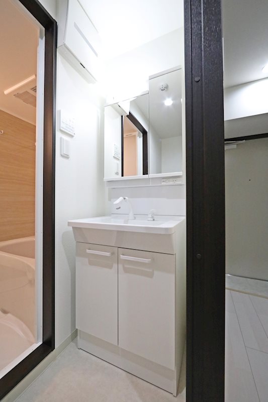 洗面設備　独立洗面台　脱衣所