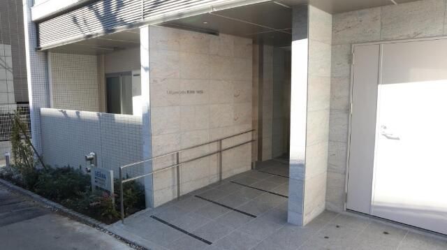 エントランス　毎日通るエントランスはこのようになっています