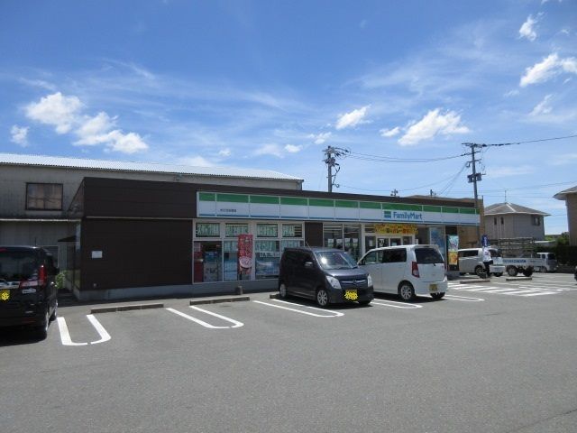 コンビニ　ファミリーマート大川北古賀店（コンビニ）まで670m
