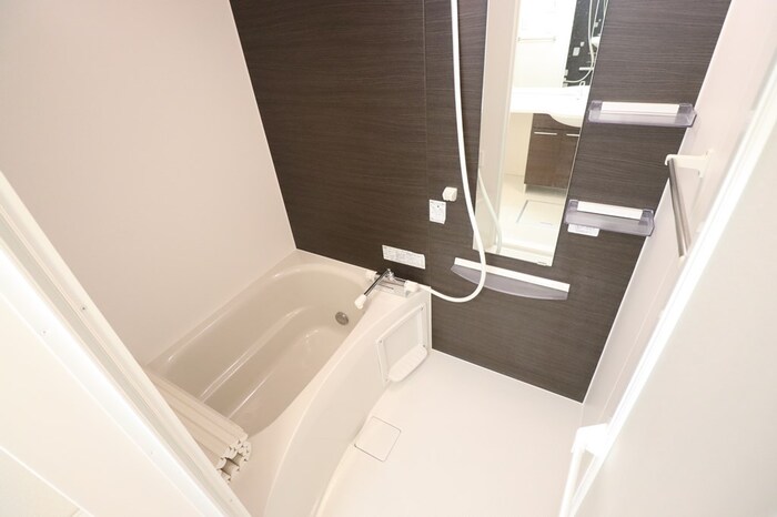 バス・シャワールーム　きれいなお風呂です