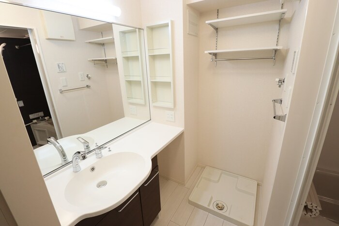 洗面設備　忙しい朝には欠かせない洗面所です