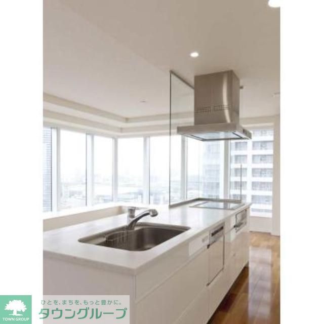 キッチン　※写真は同タイプ住戸です。