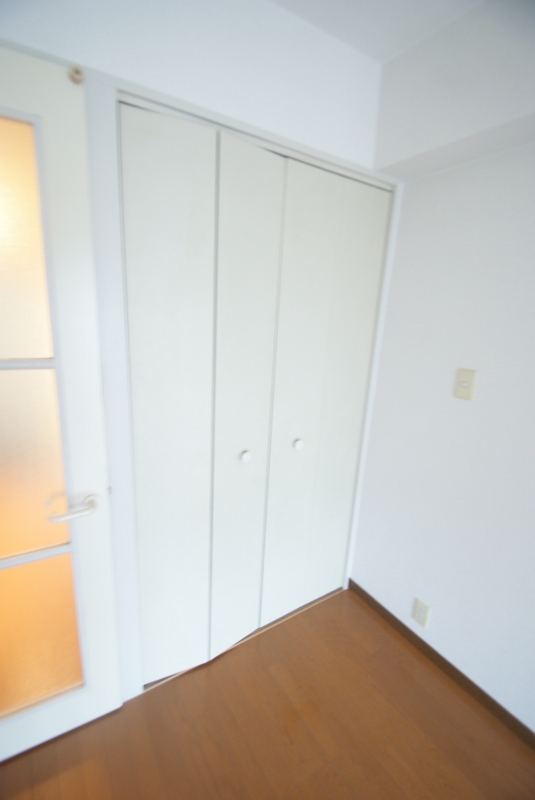 収納　写真は別号室になります