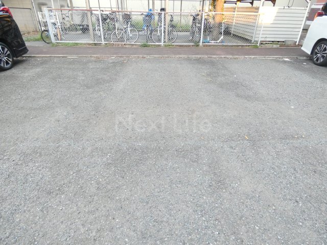 駐車場　代官サニーハイツ