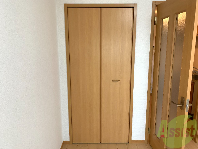 収納　高さ、奥行きともに大き目の収納が備わっておりますね